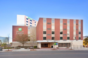  Holiday Inn Express Hotel & Suites Austin Downtown, an IHG Hotel  Остин